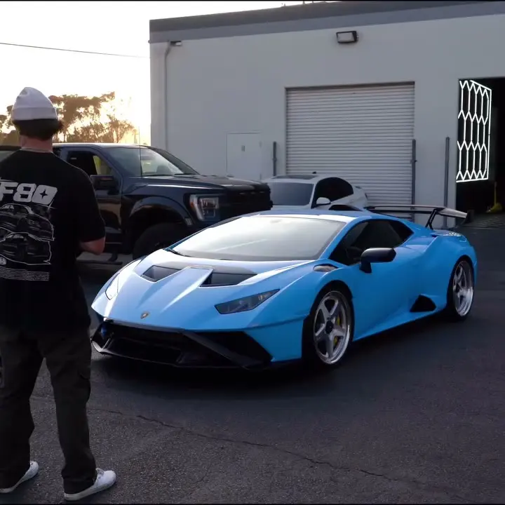 Lamborghini Huracan wheel and brake detail